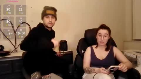 Snapshot of kinkycouple1789 chatting on 12/27/24, 03:42 Maysie and Hunter online show from 12/27/24, 03:42