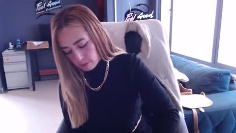  Sara  online show from 03/26/26, 06:35