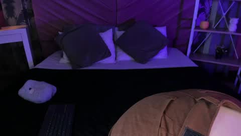  Sara  online show from 04/01/26, 10:29