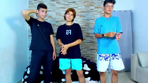 kinkyhousexxx online show from 04/23/26, 07:16