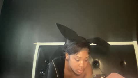 Bunniii online show from 01/26/25, 03:58