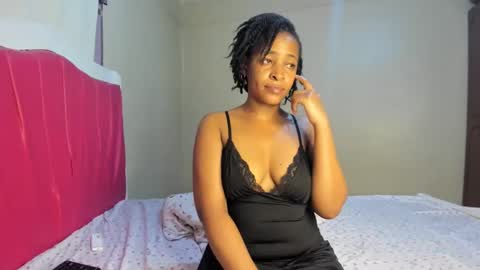 Snapshot of kinkylyla chatting on 02/01/25, 12:58 Kinky online show from 02/01/25, 12:58