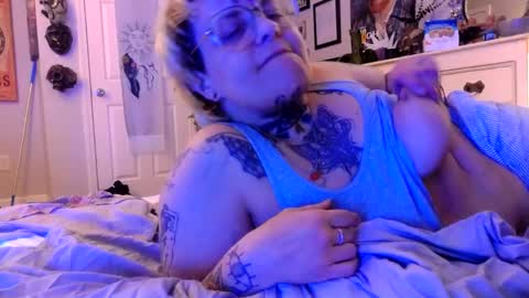 Snapshot of kinkypinkyplay2 chatting on 02/11/25, 11:54 Kinky Pinky online show from 02/11/25, 11:54