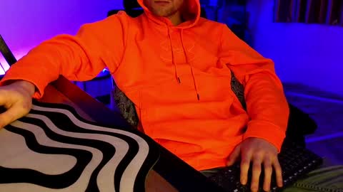 Snapshot of kinkypumpkin chatting on 01/11/25, 10:29 Kenny online show from 01/11/25, 10:29