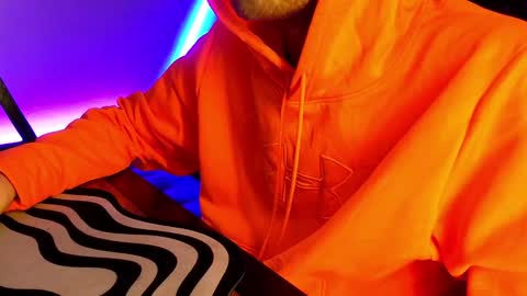 Snapshot of kinkypumpkin chatting on 01/11/25, 04:36 Kenny online show from 01/11/25, 04:36