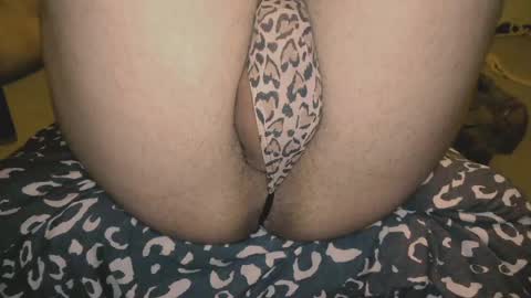 Snapshot of kinkyrisque chatting on 05/17/26, 05:20 Xoxxxo online show from 05/17/26, 05:20