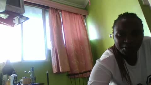 Snapshot of kinkyroey123 chatting on 07/19/26, 05:44 kinkyroey123 online show from 07/19/26, 05:44