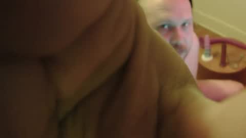 Snapshot of kinkysoup chatting on 02/19/25, 06:54 kinkysoup online show from 02/19/25, 06:54