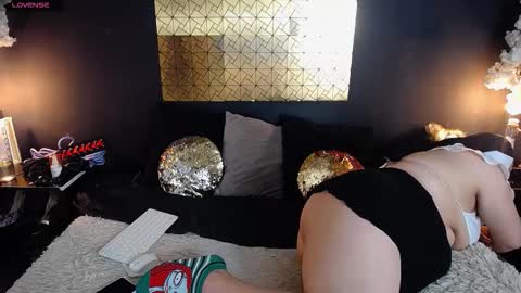 kinkyy_mom online show from 10/24/25, 03:08