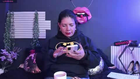 Snapshot of kinkyy_mom chatting on 07/12/26, 03:25 kinkyy_mom online show from 07/12/26, 03:25
