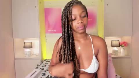 M A R A  online show from 02/12/26, 11:27