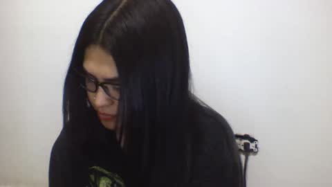 Snapshot of kion_and_valu chatting on 10/10/25, 12:42 kion_and_valu online show from 10/10/25, 12:42