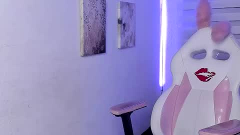 kir_ely online show from 06/11/26, 12:32