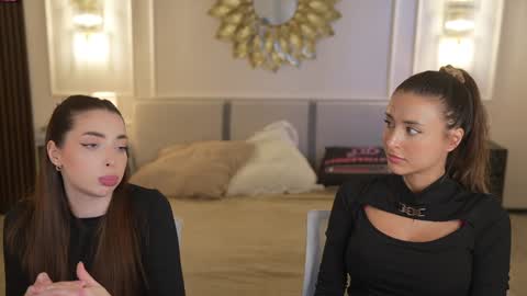 Sweet girls online show from 11/04/25, 10:03