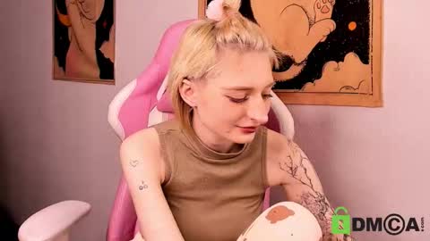 Kira online show from 03/20/26, 09:08