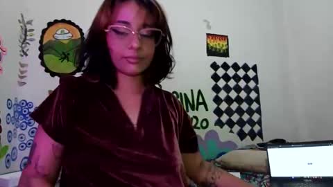 Kira online show from 05/18/26, 09:42