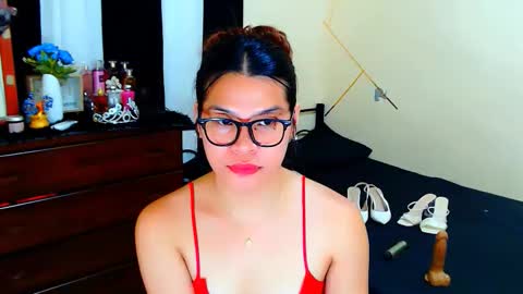 KIRA online show from 03/19/26, 07:23