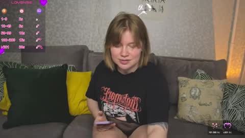 Snapshot of kira_citro chatting on 12/10/24, 06:38 Kira  NEXT STREAM December 4 5pm CET  11am EST online show from 12/10/24, 06:38