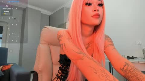 Kira online show from 04/06/26, 12:28