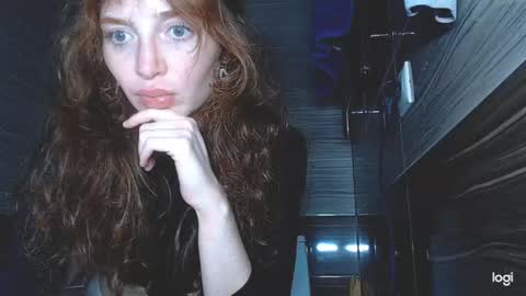 Snapshot of kira_foxy_ chatting on 03/02/25, 12:54 Kira online show from 03/02/25, 12:54