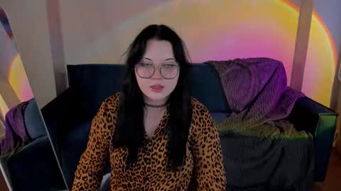 kira online show from 02/10/26, 02:15