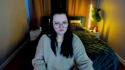 kira online show from 03/04/26, 01:22