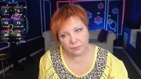 Kira Kennet online show from 10/18/25, 09:43