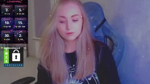 you know thumb up me please its important online show from 10/30/25, 03:02