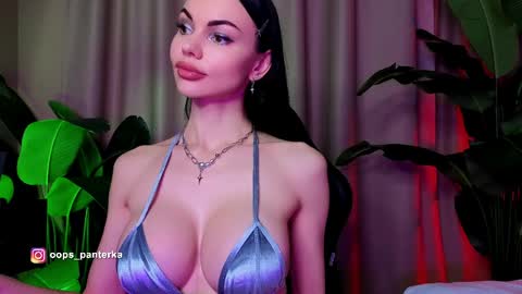 Kira and friends online show from 03/29/26, 05:35