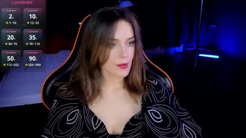 kira_noir_ online show from 02/17/26, 08:48