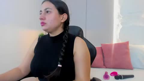 K I R A online show from 06/24/26, 11:09
