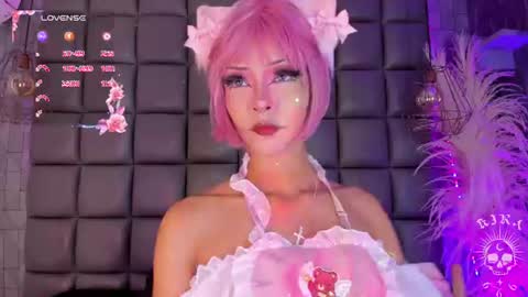 Snapshot of kira_vance chatting on 06/15/26, 04:25 Kira online show from 06/15/26, 04:25