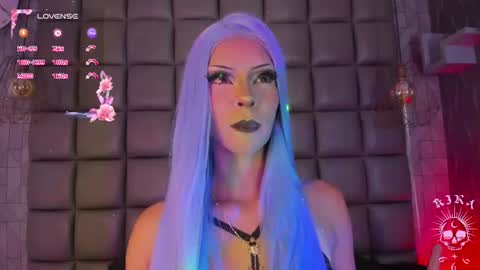 Snapshot of kira_vance chatting on 07/12/26, 05:31 Kira online show from 07/12/26, 05:31