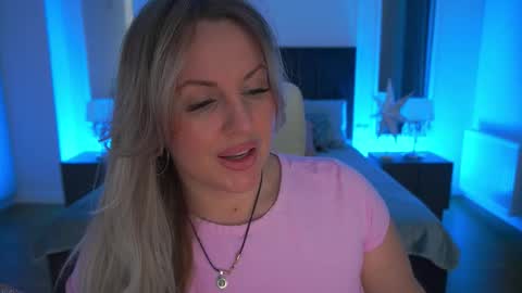 Kira online show from 02/03/26, 10:15