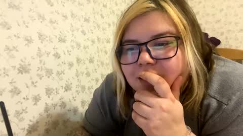 Just Kira online show from 01/05/25, 05:20