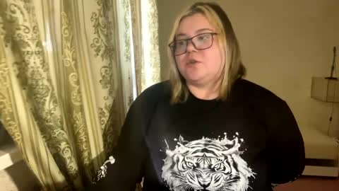 Just Kira online show from 03/05/25, 01:17