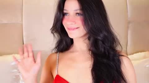 kira online show from 10/30/25, 10:32