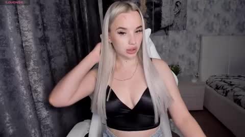 kirakrox online show from 09/14/25, 07:24