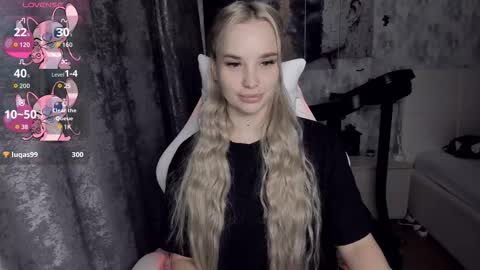 kirakrox online show from 11/18/25, 08:35