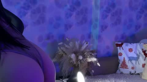 Snapshot of kiralilime chatting on 12/21/24, 08:00 Kira online show from 12/21/24, 08:00