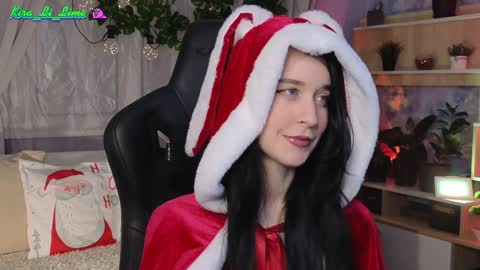 Snapshot of kiralilime chatting on 12/31/24, 08:45 Kira online show from 12/31/24, 08:45