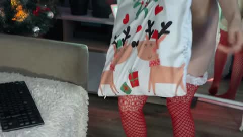 Snapshot of kiralilime chatting on 01/03/25, 01:38 Kira online show from 01/03/25, 01:38