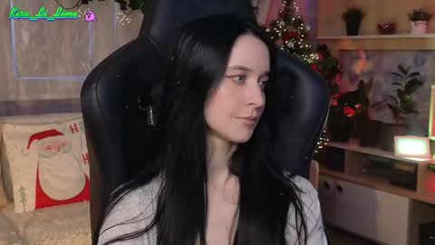 Snapshot of kiralilime chatting on 01/06/25, 06:14 Kira online show from 01/06/25, 06:14