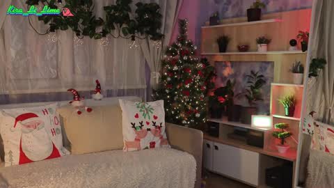 Snapshot of kiralilime chatting on 01/07/25, 01:49 Kira online show from 01/07/25, 01:49