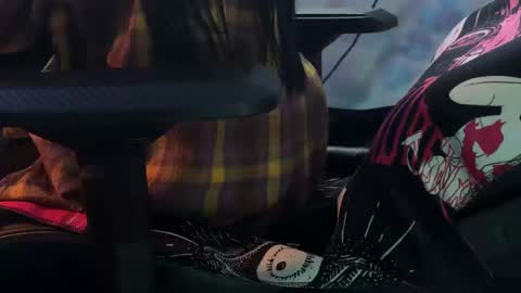 Snapshot of kiralilime chatting on 03/04/25, 04:09 Kira online show from 03/04/25, 04:09