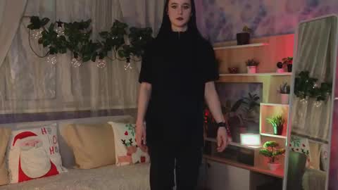 Snapshot of kiralilime chatting on 03/05/25, 04:13 Kira online show from 03/05/25, 04:13