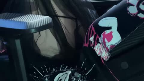 Snapshot of kiralilime chatting on 03/11/25, 11:44 Kira online show from 03/11/25, 11:44