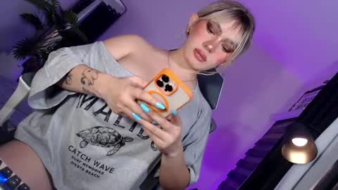 Snapshot of kiramillerxx chatting on 06/02/26, 02:02 Its your girl KIRA online show from 06/02/26, 02:02
