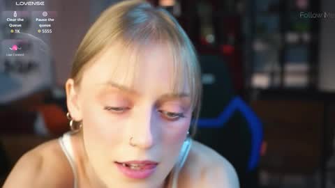 Kira online show from 02/13/26, 02:51