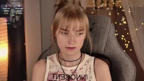 Kira online show from 04/22/26, 11:50